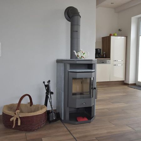 Cozy Holiday Home In Gross Schwansee With Sauna Esterno foto