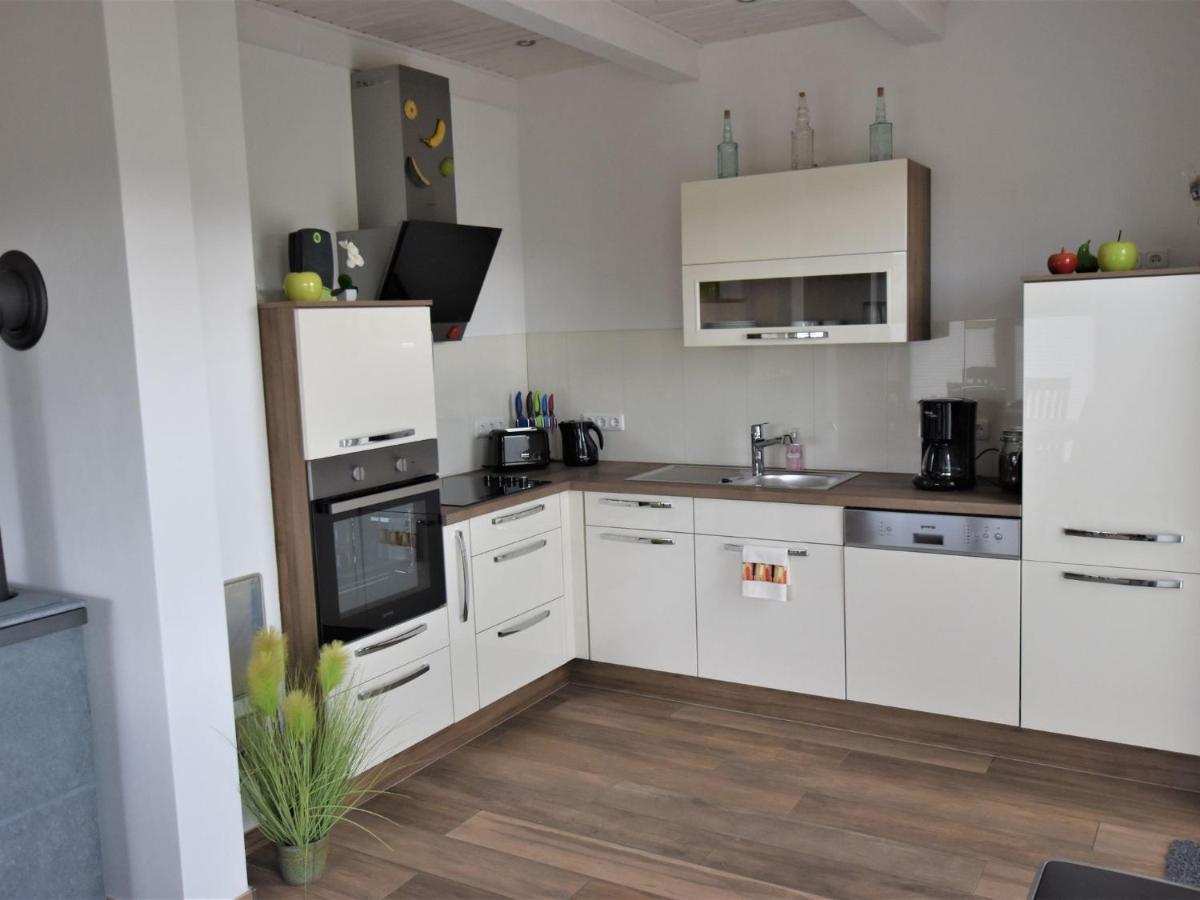Cozy Holiday Home In Gross Schwansee With Sauna Esterno foto