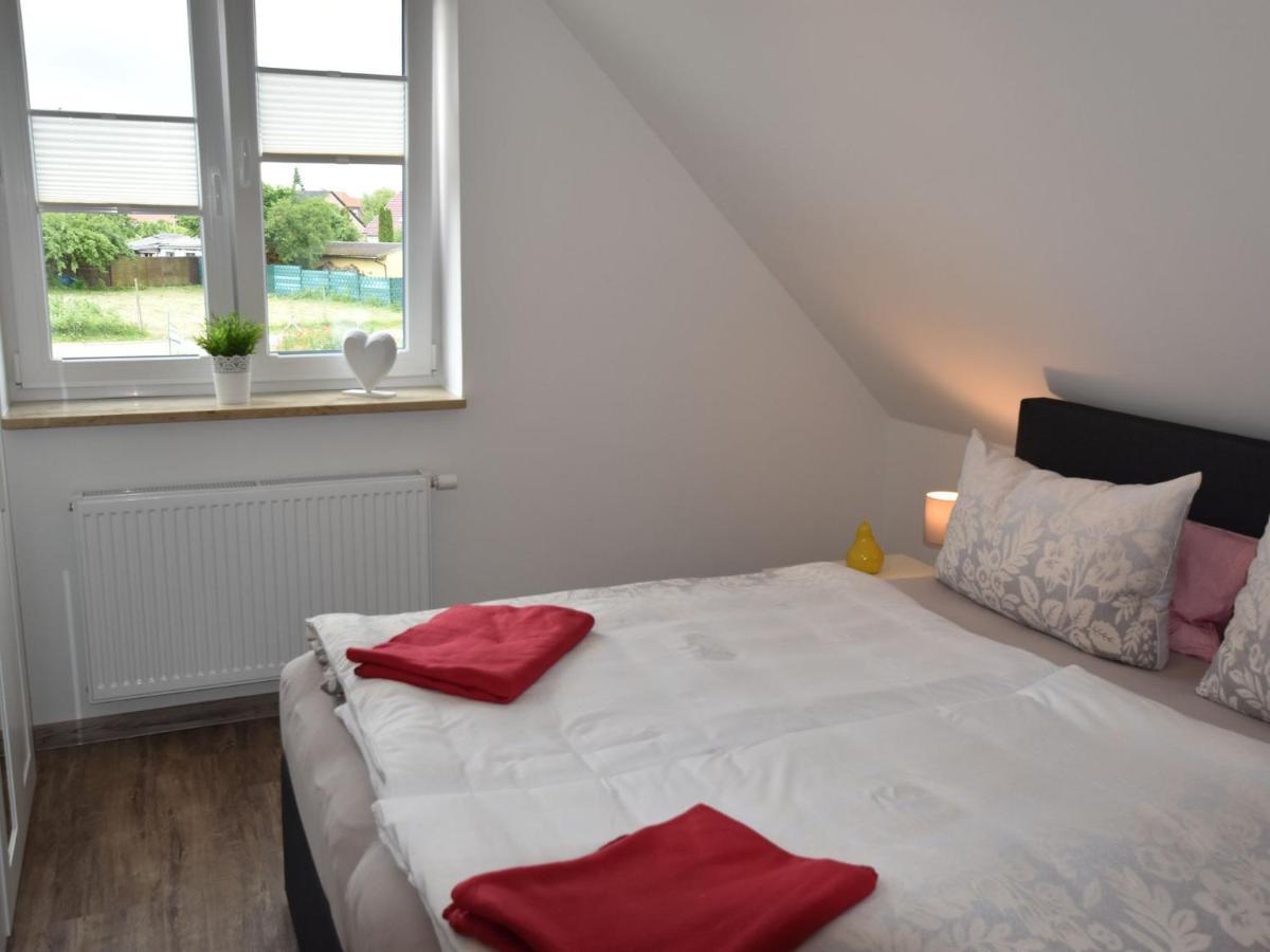 Cozy Holiday Home In Gross Schwansee With Sauna Esterno foto