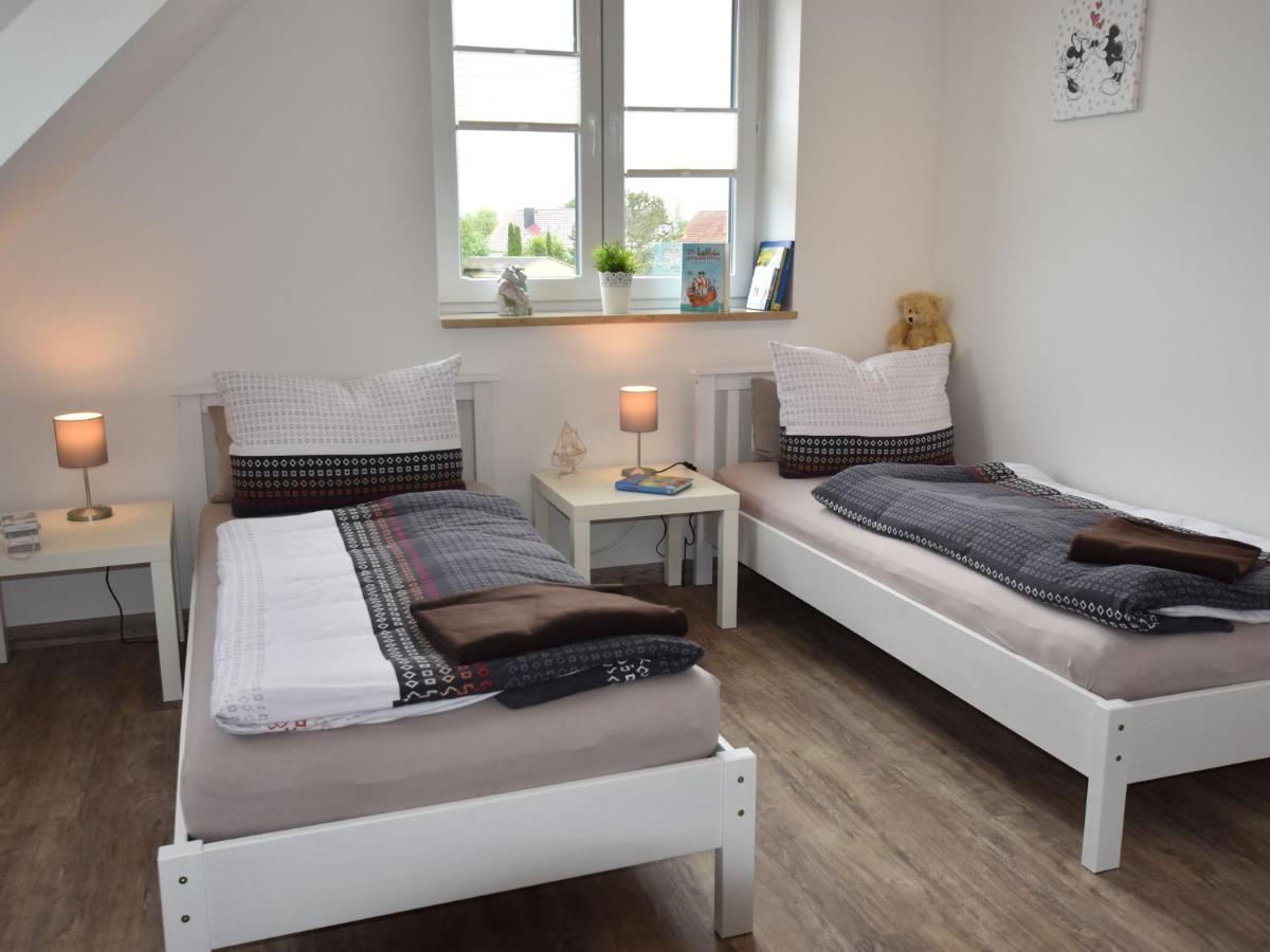 Cozy Holiday Home In Gross Schwansee With Sauna Esterno foto
